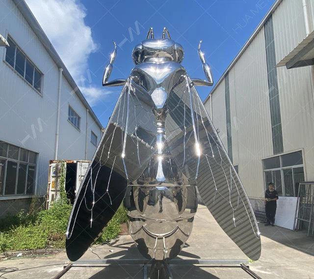 Mirror Stainless Steel Sculpture To Bee