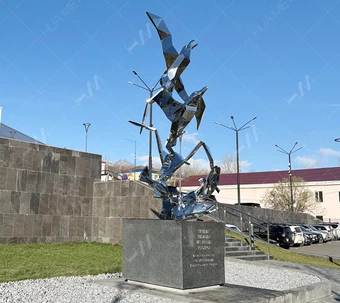 Stainless Steel Monument Sculpture