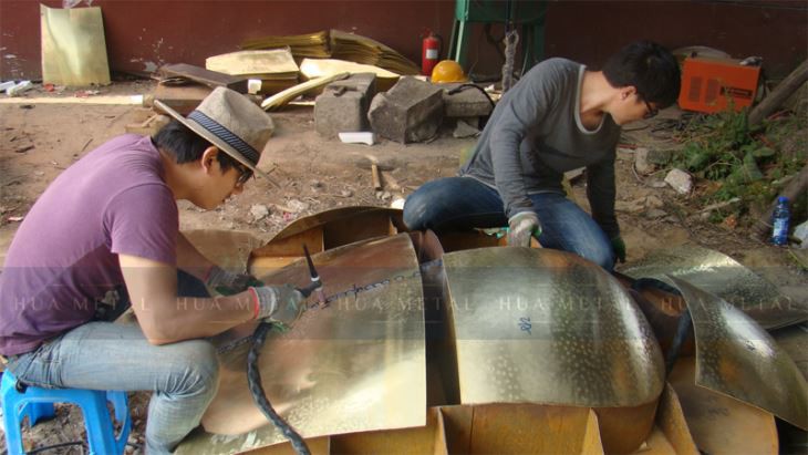 Building-gold-dome-fabrication-method