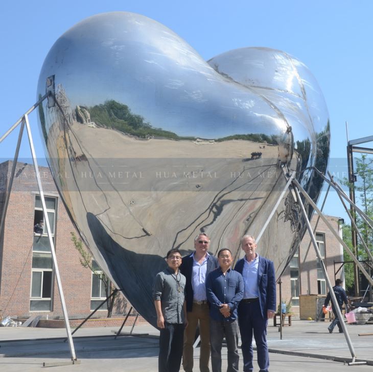 high-polished-metal-sculpture