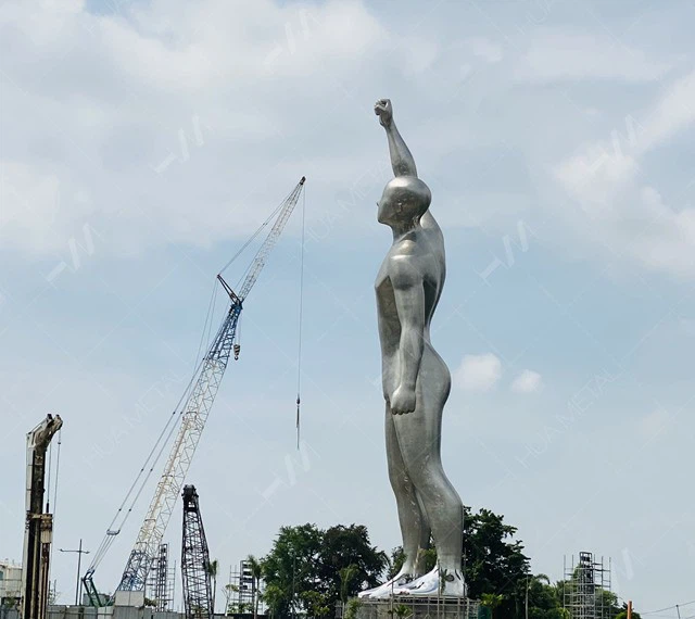 China Customized Giant Stainless Steel Statue The Victor Suppliers