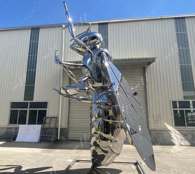 Stainless steel bee sculpture 03